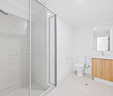 Quality Living Near Schools, Shops & New Train line. - Photo 6