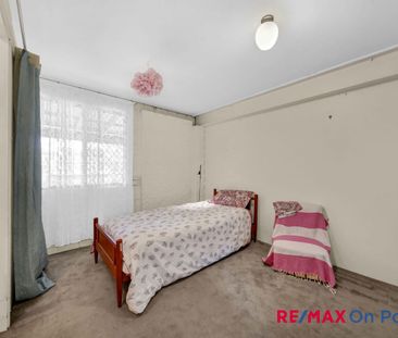 Large Home with Pool in Prime Cleveland Cul-de-Sac - Photo 6