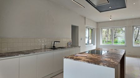 Volledig vernieuwde woning met luxueuze afwerking in Gentweg, Lembeke! - Photo 4