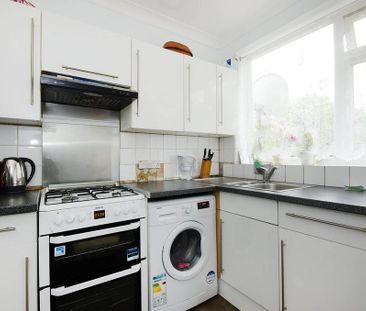 2 bedroom maisonette to rent - Photo 6