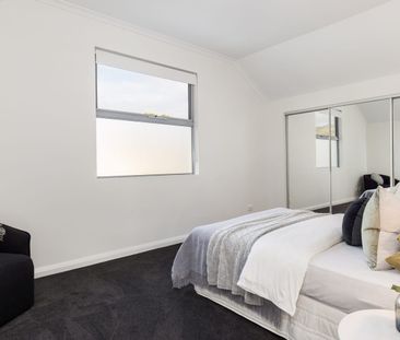 Private and Secure Modern Townhouse in the Heart of Glenunga - Photo 5