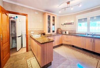 LONG TERM RENTAL Beautiful villa with sea views for rent in Benissa coast with 5 bedrooms.