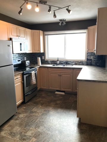 Farrow Duplex Unit A Available June 1, 2026 - Photo 4