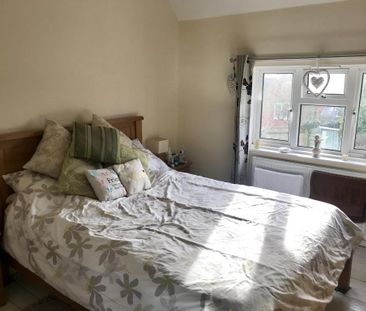 3 bedroom semi-detached house to rent - Photo 6