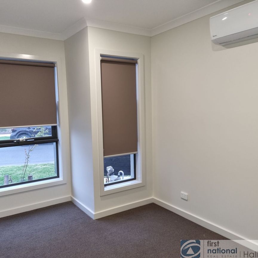 8 Keeping Terrace, Tarneit - Photo 1