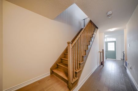 For Lease - 124 Fruitvale Circle, Brampton, Ontario - Photo 4