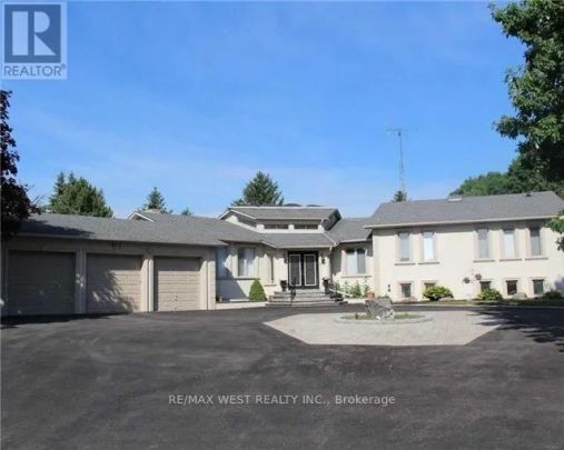 Detached Home For Lease | N9238897 - Photo 1