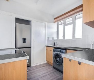 2 Bed Flat, Longbridge Way, SE13 - Photo 5