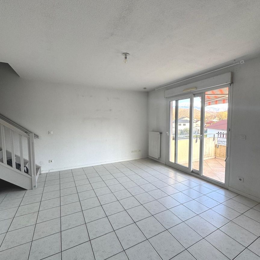 Location Appartement 3 pièces 70m² ECHIROLLES 38130 - Photo 1
