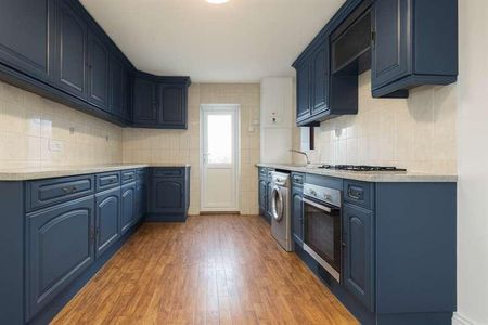 Brewery Road, London, SE18 - Photo 4