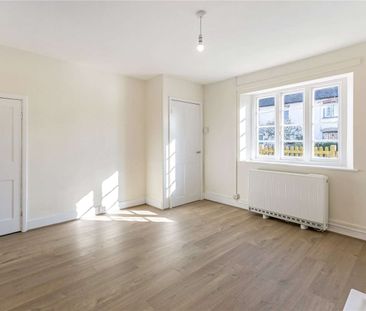 Newly renovated cottage - Photo 4