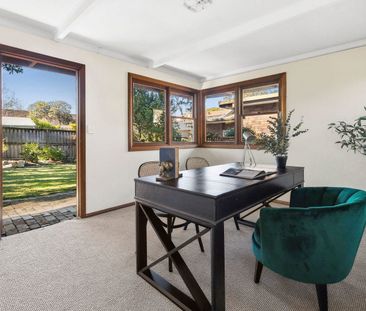 HOMELY HERITAGE STYLE WITH MODERN UPGRADES - Photo 2