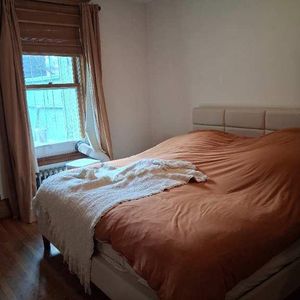 Magnifique grand 7 1/2 situé Rosemont/Petite-Patrie (Montréal) - Photo 2