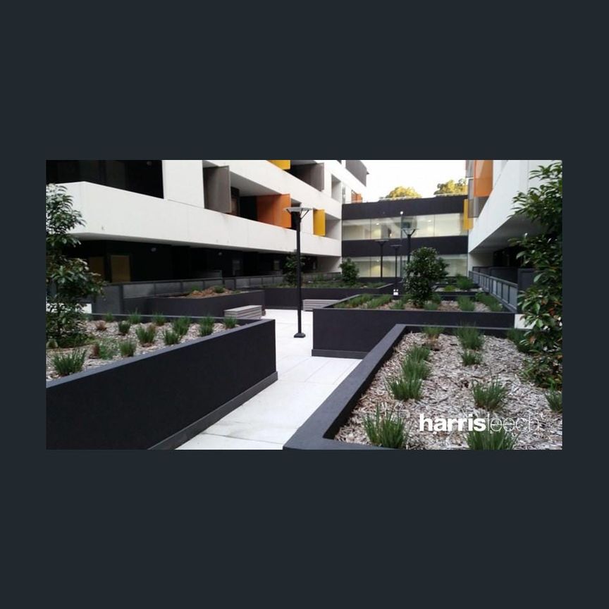 One Bedroom Apartment in Notting Hill - Photo 1