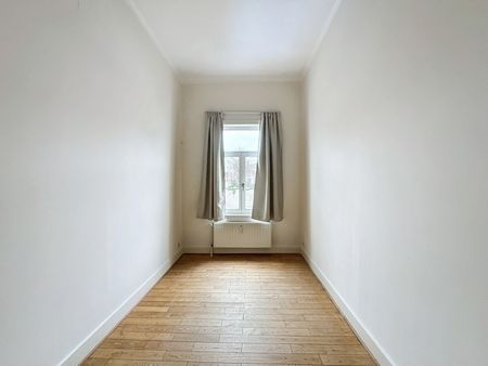 Appartement te huur in Ixelles - Photo 4