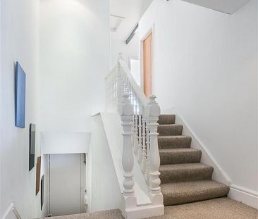 3 bedroom flat to rent - Photo 6