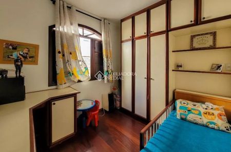 Casa com 3 quartos e 300m² para alugar em Nova Petrópolis, São Bernardo do Campo. - Foto 3