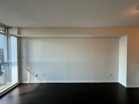 For Lease - 8 Hillcrest Avenue Unit# 1005, Toronto, Ontario - Photo 2