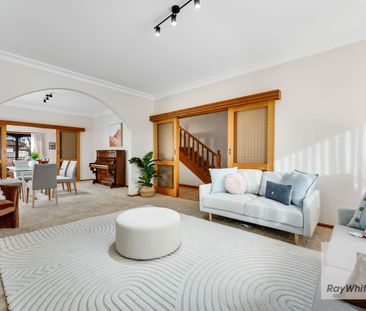 large family home in a perfect location - Photo 2