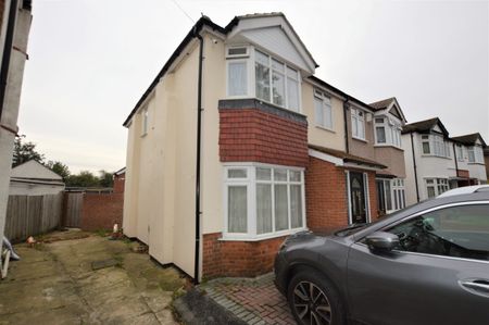 Fairholme Crescent, Hayes - Photo 5