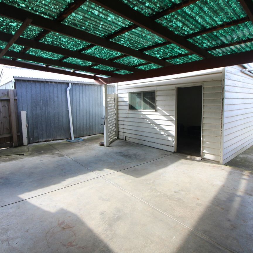 9 Rugby Street, Belmont - Photo 1