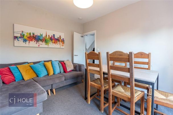 4 bedroom terraced house to rent - Photo 1