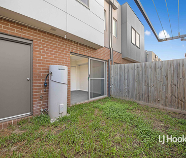 42/64 Escapade Boulevard, Craigieburn VIC, Belconnen - Photo 6