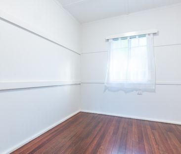 199 Oxley Avenue, Margate QLD 4019 - House For Rent | Domain - Photo 4