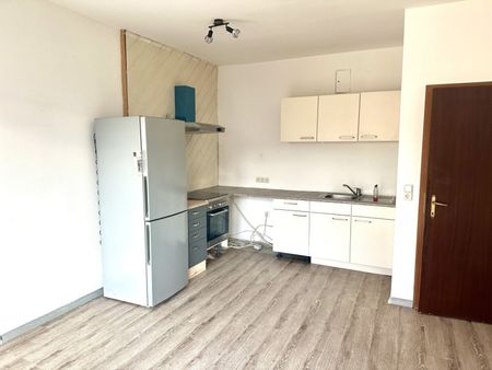 Gemütliche 2-Zimmer-Wohnung mit Balkon und Stadtblick im Zentrum von Knittelfeld! - Photo 2