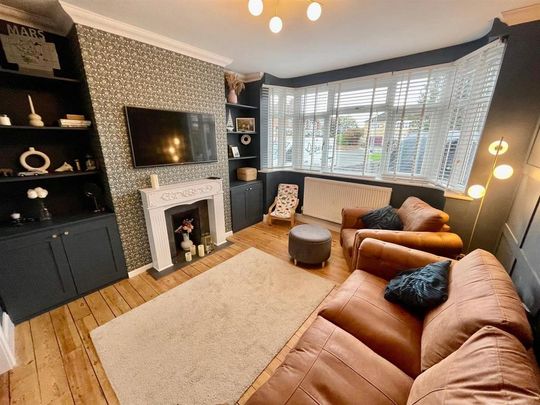 3 bedroom semi-detached house to rent - Photo 1