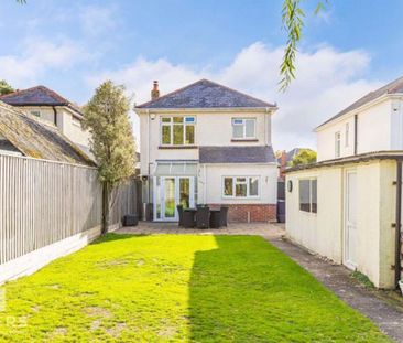 3 bedroom detached house to rent - Photo 4