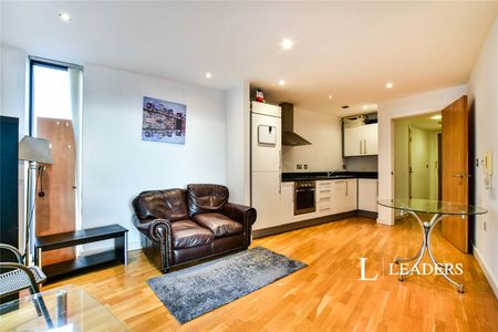 1 bedroom apartment to rent The Quays, Salford, Greater Manchester, M50 - Photo 2