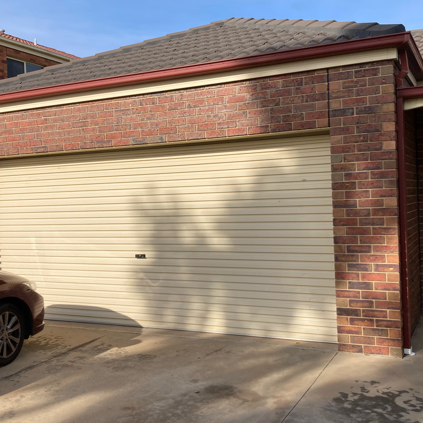 22 Cairnlea Drive, Cairnlea, VIC - Photo 1
