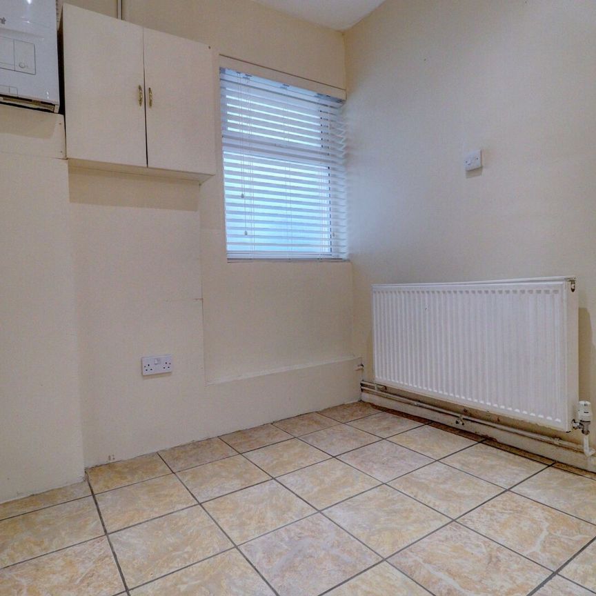 3 bedroom semi detached house to rent, - Photo 1