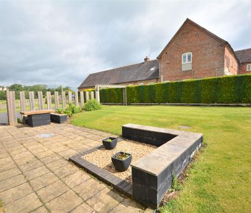 Ardsley Cottage, Hoargate Lane, Longford, Ashbourne, DE6 3AG - Photo 4