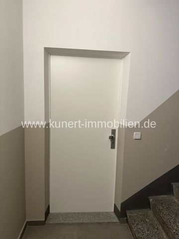 Frisch sanierte 4-Raum-Wohnung mit Balkon und Fahrstuhl in guter Wohnlage von Ha ... - Photo 4