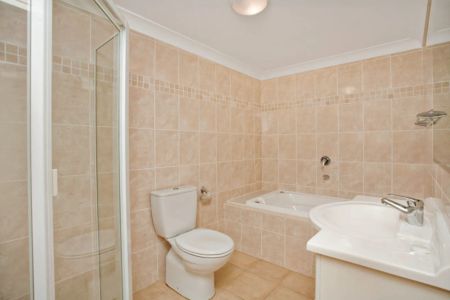 Unit 31/15-19 Hume Avenue, - Photo 5