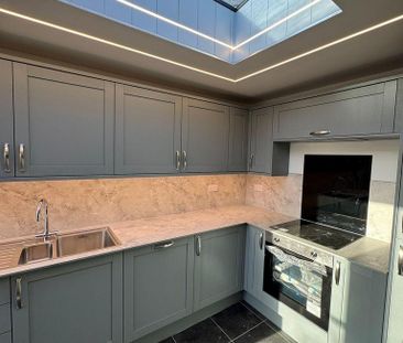 3 bedroom semi-detached bungalow to rent - Photo 1