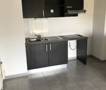 Location Appartement 3 pièces 54m² LAUNAGUET 31140 - Photo 2