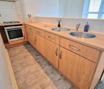 1 bedroom flat to rent - Photo 2