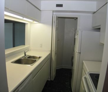 For Lease - 409 Bloor Street Unit# 702, Toronto, Ontario - Photo 4