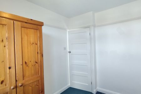 Penn Close - Photo 5