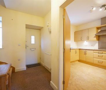 3 bedroom end of terrace house to rent - Photo 6