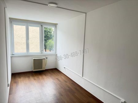 Kiadó átlagos állapotú lakás - Vác - Fotó 3