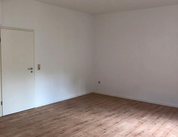 *** Charmante Altbauwohnung im Klinikviertel *** - Foto 1