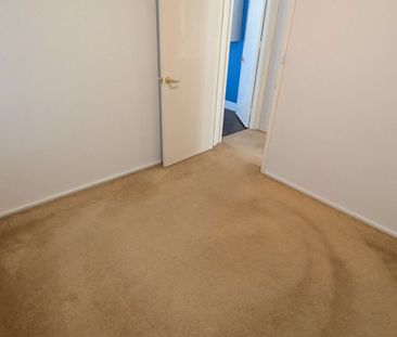 South Perth - Photo 3