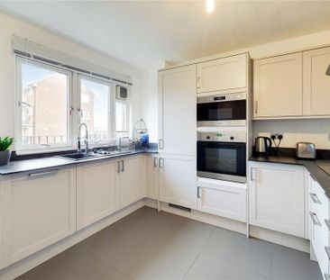 2 bedroom flat to rent - Photo 6