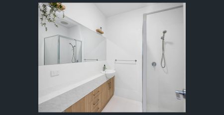 Stylish 2-bedroom apartment in heart of Tonsley Village - Photo 5