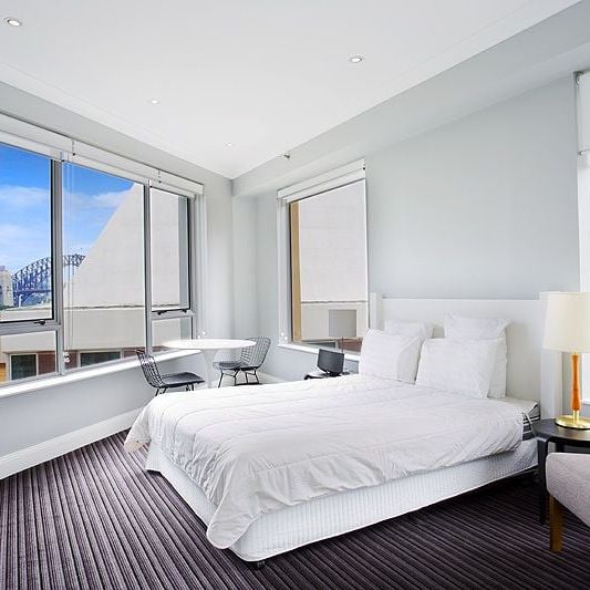 Bridgeport | Renovated Furnished Studio - Photo 1