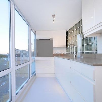 3 Bedroom Apartment - Photo 1